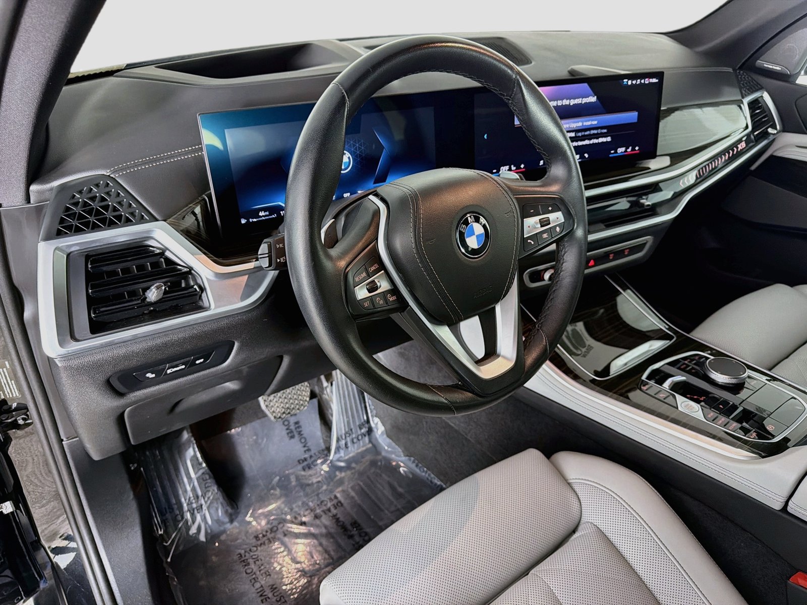 Certified 2025 BMW X5 sDrive40i w/ Parking Assistance Package RWD image 9