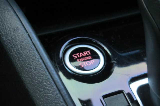 Used 2025 Nissan Versa SV w/ Trunk Package FWD image 21