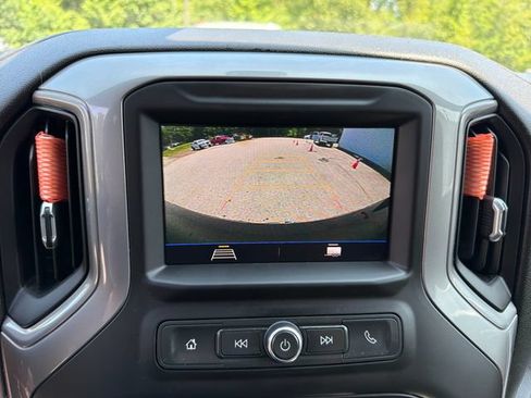 Used 2022 Chevrolet Silverado 1500 Custom AWD/4WD image 22