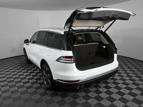 Used 2022 Lincoln Aviator Reserve w/ Equipment Group 201A image 32