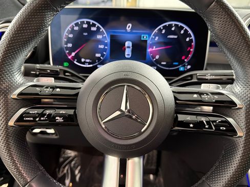 Used 2023 Mercedes-Benz C 300 Sedan image 21
