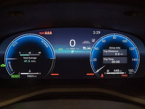 Used 2025 Toyota Camry XLE image 18