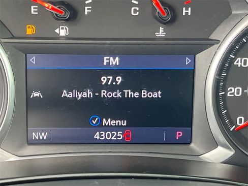 Used 2021 GMC Terrain SLT image 26