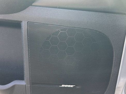 Used 2017 Chevrolet Traverse LT w/ Traveler's Package image 11