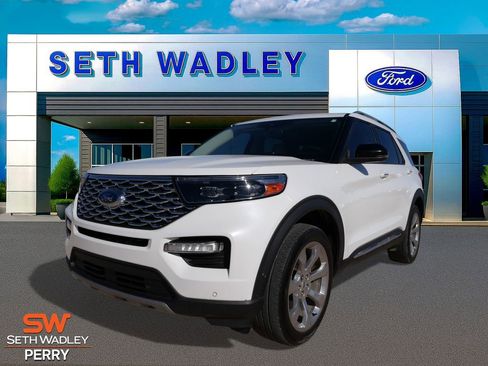 Certified 2020 Ford Explorer Platinum w/ Premium Technology Package image 6