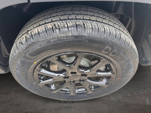 Used 2023 Jeep Cherokee Altitude Lux AWD/4WD image 16