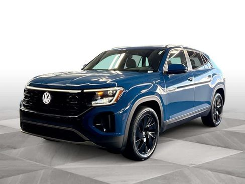 Used 2026 Volkswagen Atlas Cross Sport SE FWD image 4