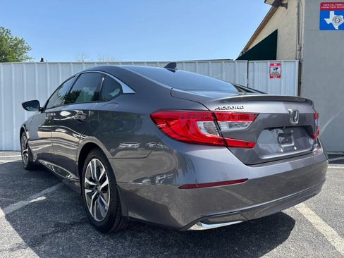 Used 2018 Honda Accord Hybrid image 3