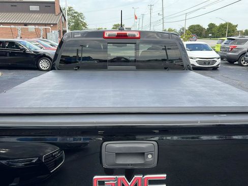 Used 2016 GMC Canyon SLE w/ All Terrain Adventure Package AWD/4WD image 5