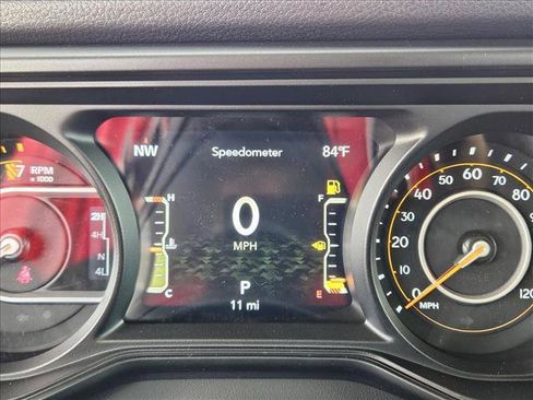 New 2025 Jeep Gladiator Sport image 11