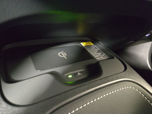 Used 2025 Toyota Corolla SE w/ SE Package FWD image 25