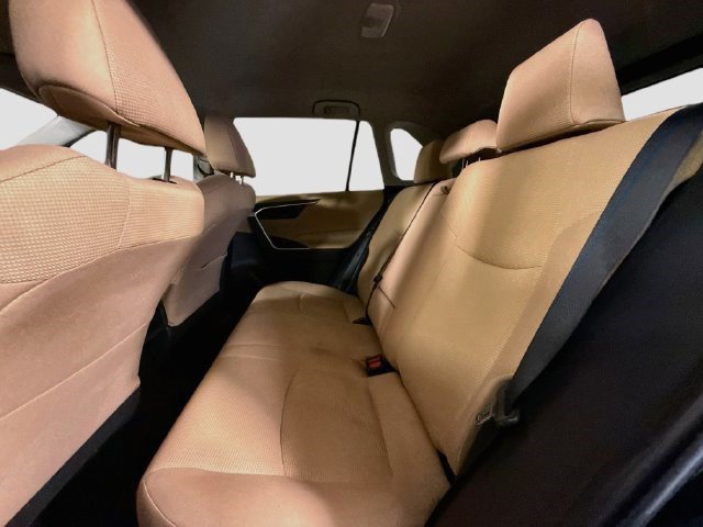 Used 2019 Toyota RAV4 LE FWD image 23