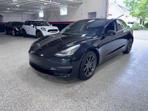 Used 2019 Tesla Model 3 Mid Range RWD image 7