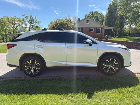 Used 2022 Lexus RX 350L Premium w/ Premium Package image 7