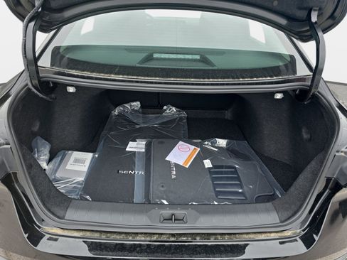 New 2026 Nissan Sentra SR w/ SR Premium Package FWD image 12