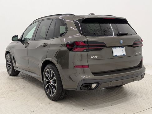 New 2026 BMW X5 xDrive50e w/ M Sport Package AWD/4WD image 3