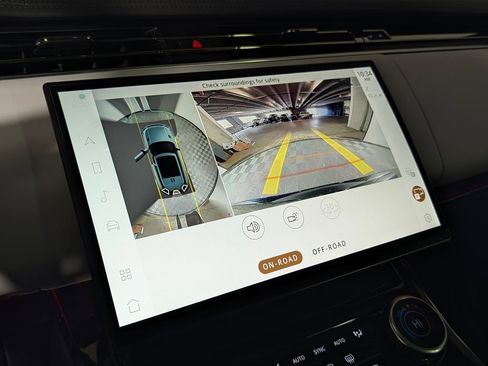 Used 2023 Land Rover Range Rover Sport SE Dynamic image 29