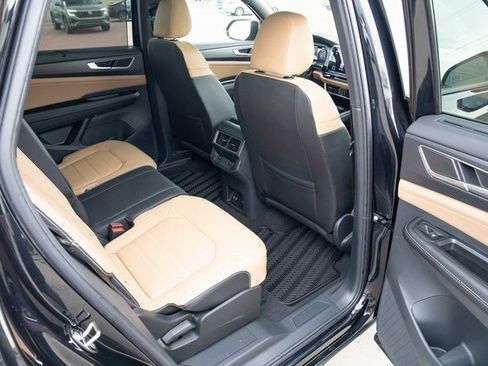 New 2026 Volkswagen Atlas Cross Sport SEL R-Line image 38