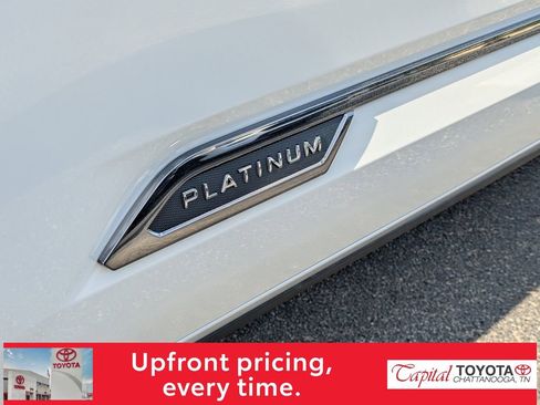 Used 2025 Toyota Tundra Platinum AWD/4WD image 8