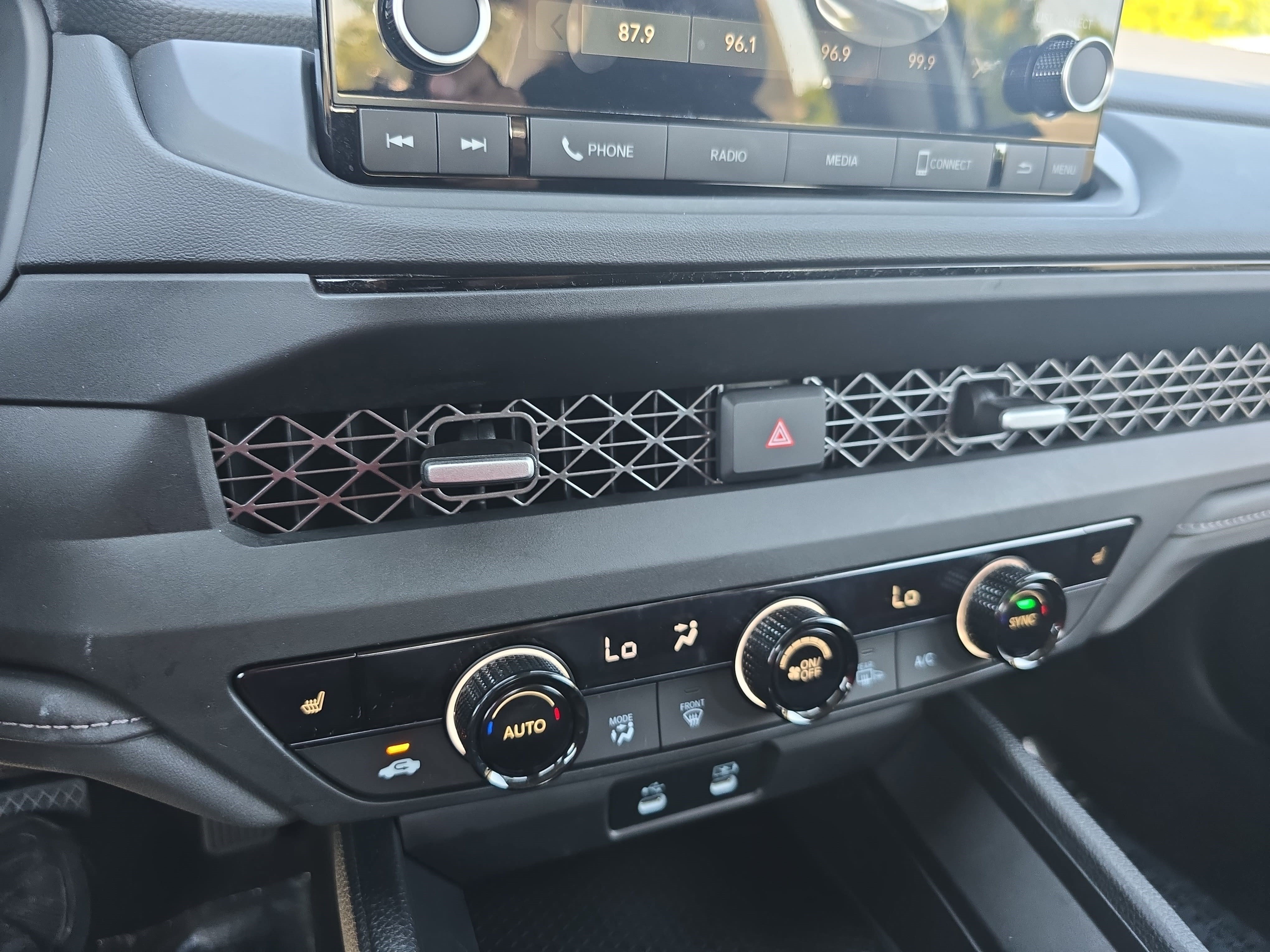 Certified 2025 Honda Accord SE image 22