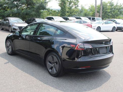 Used 2023 Tesla Model 3 Standard Range RWD image 5
