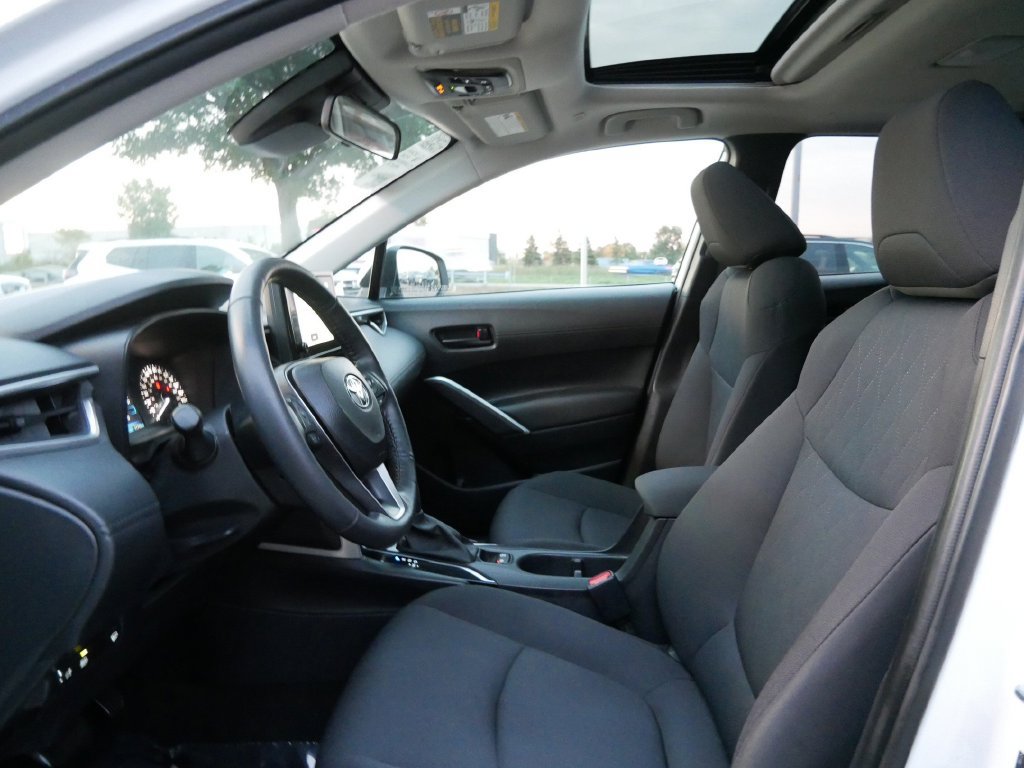 Used 2024 Toyota Corolla Cross LE AWD/4WD image 9