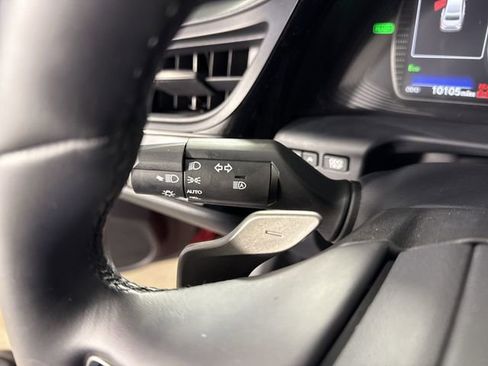 Certified 2025 Lexus ES 300h F Sport image 18