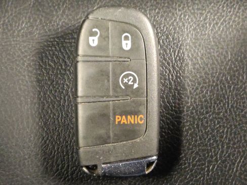 Used 2019 Jeep Compass Limited AWD/4WD image 32