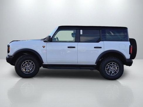 New 2025 Ford Bronco Badlands AWD/4WD image 9