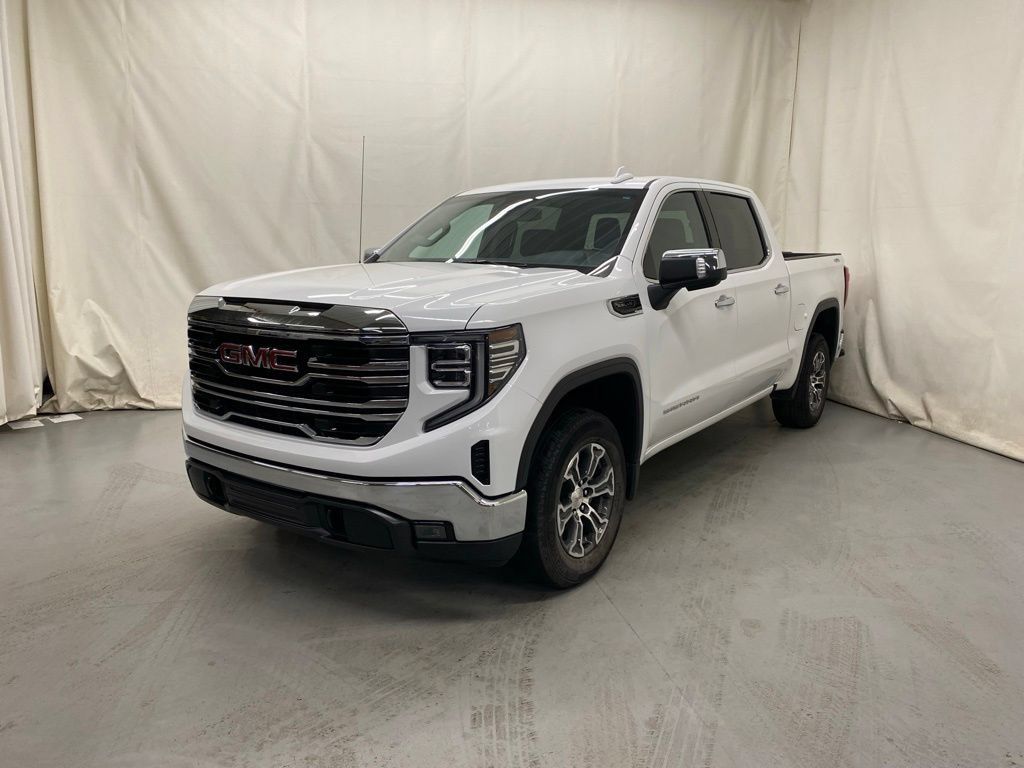 Used 2025 GMC Sierra 1500 SLT AWD/4WD image 2