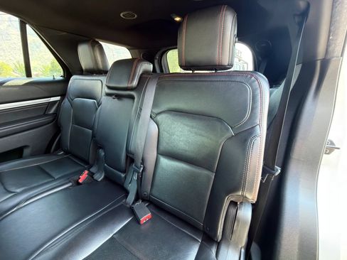 Used 2019 Ford Explorer Sport AWD/4WD image 28