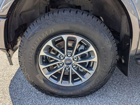Used 2018 Ford F150 XLT w/ Equipment Group 302A Luxury AWD/4WD image 17