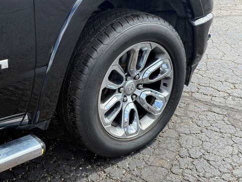 Used 2021 RAM 1500 Laramie w/ Sport Appearance Package AWD/4WD image 9