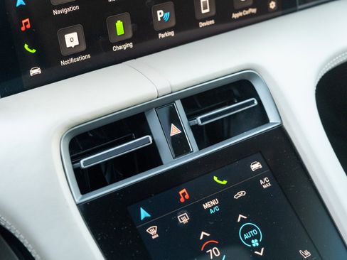 Used 2025 Porsche Taycan 4S image 24