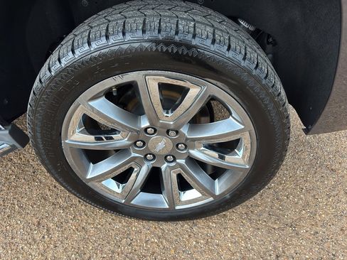 Used 2015 Chevrolet Tahoe LTZ image 11