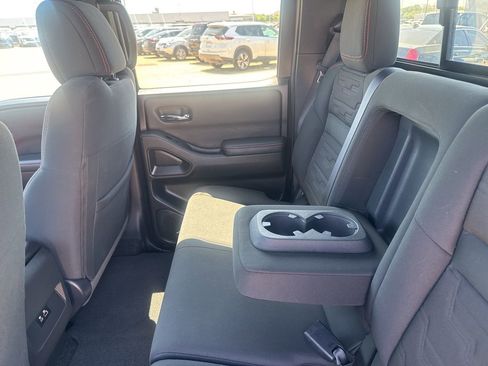 Certified 2025 Nissan Frontier PRO-4X image 36