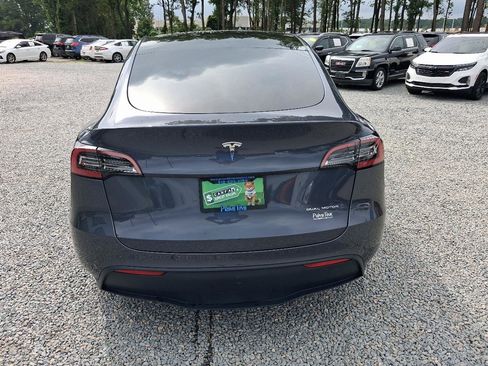 Used 2023 Tesla Model Y Long Range AWD/4WD image 4