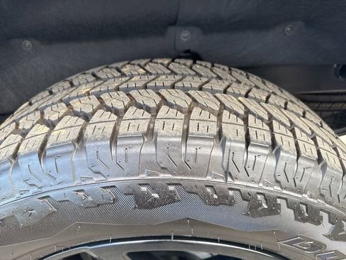 Used 2025 Chevrolet Silverado 1500 Custom w/ Turbomax Blackout Package image 32