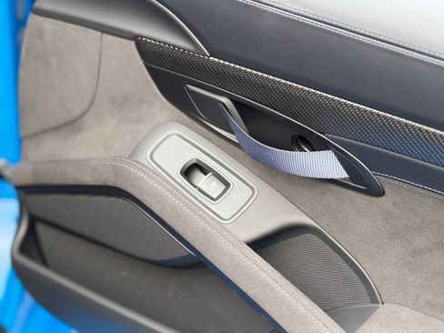 Used 2025 Porsche 718 Cayman GT4 RS w/ Weissach Package image 35