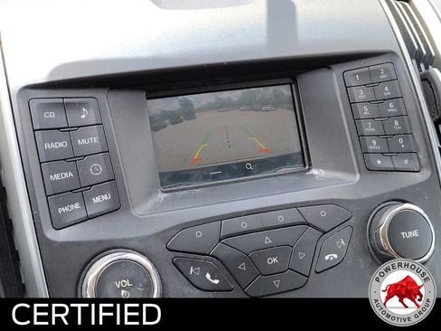 Used 2018 Ford Edge SE FWD image 25