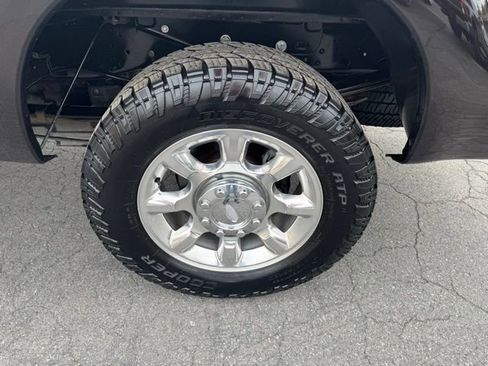 Used 2013 Ford F250 Lariat w/ Lariat Interior Pkg AWD/4WD image 7