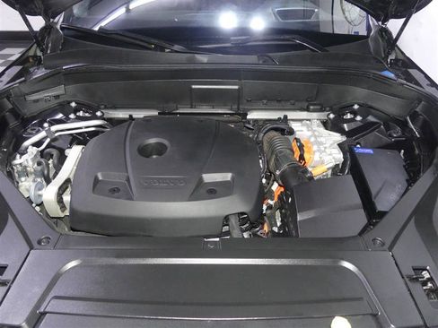 Used 2021 Volvo XC90 T8 Inscription w/ Advanced Package AWD/4WD image 12