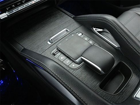 Used 2023 Mercedes-Benz GLE 450 4MATIC w/ AMG Line Exterior image 46