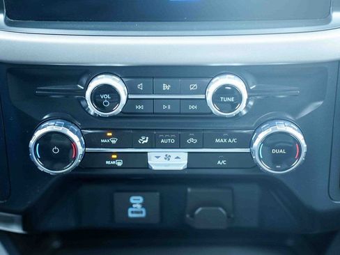 Used 2024 Ford F150 XLT image 32