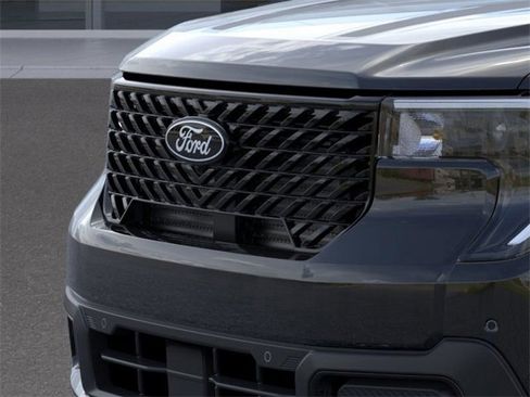 New 2025 Ford Maverick Lariat w/ Black Appearance Package image 18