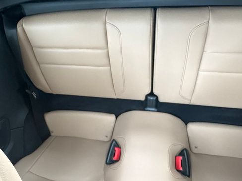 Certified 2020 Porsche 911 Carrera RWD image 33