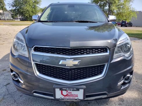 Used 2010 Chevrolet Equinox LT w/ Chrome Appearance Package image 2