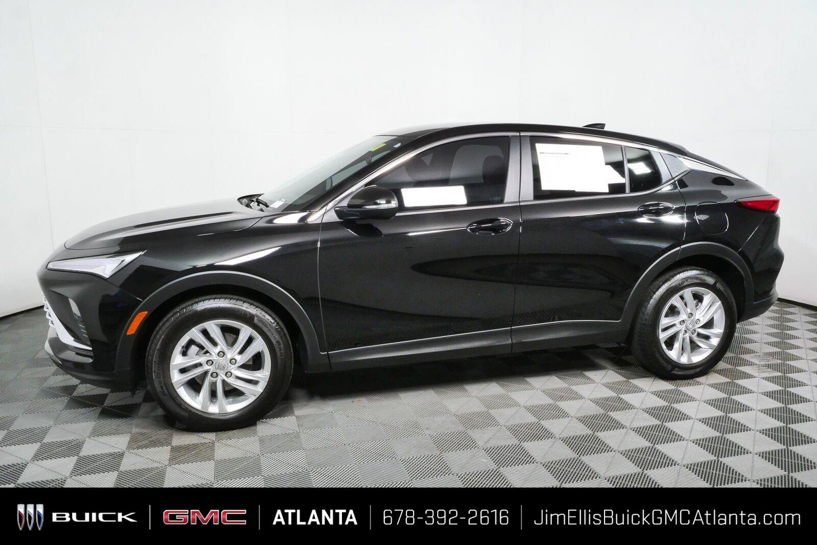 Used 2025 Buick Envista Preferred FWD image 26