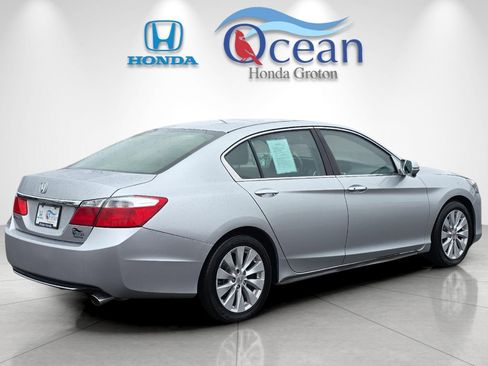 Used 2014 Honda Accord EX image 3