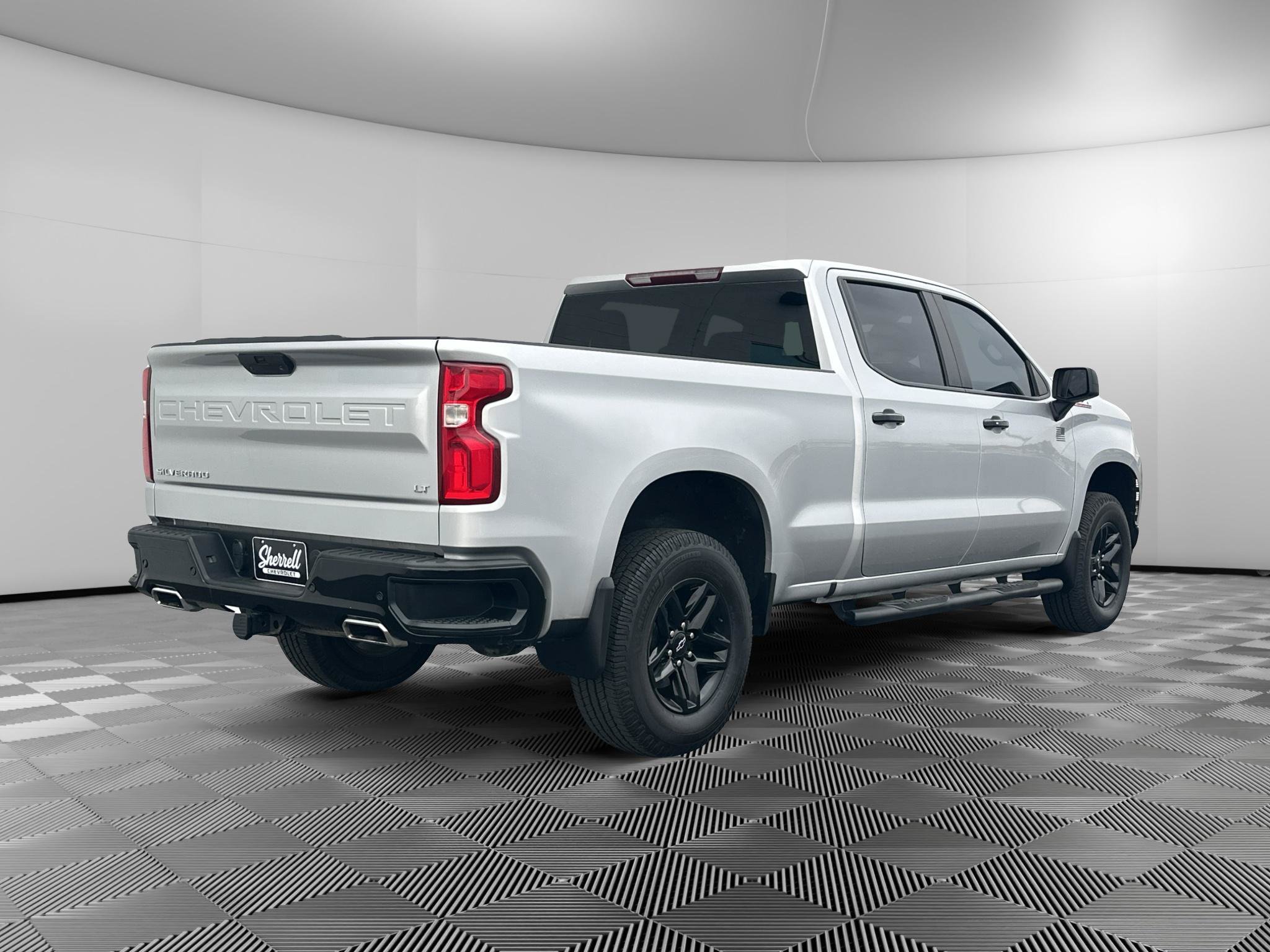 Used 2021 Chevrolet Silverado 1500 LT Trail Boss w/ Safety Package AWD/4WD image 4
